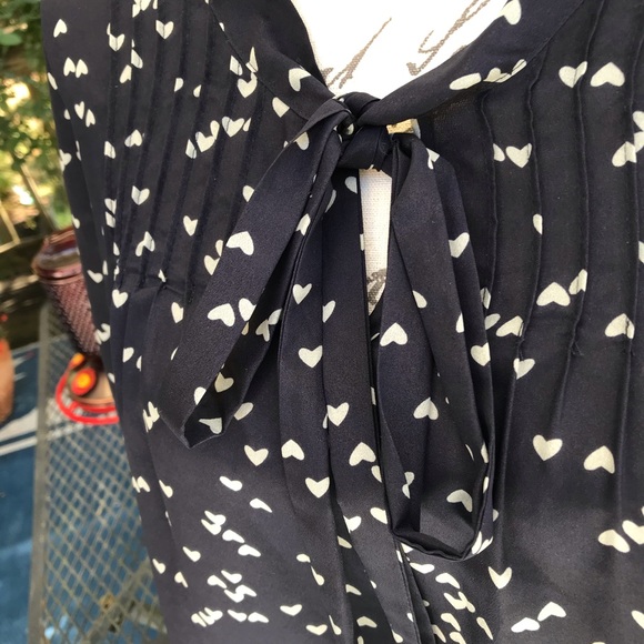 Daniel Rainn Black with Beige Heart Print Tie Neck Detail Blouse 3/4 Sleeve M - Picture 6 of 11